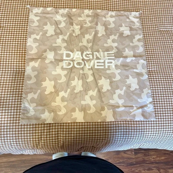 Dagne Dover Tote Bag - Picture 9 of 9